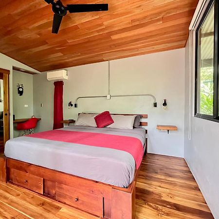 Industrial Studio With Private Jacuzzi Увіта Екстер'єр фото