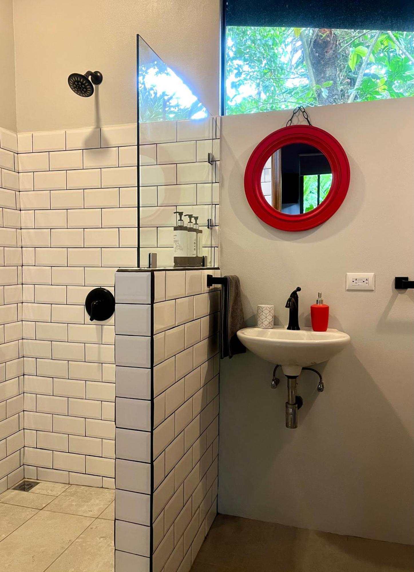 Industrial Studio With Private Jacuzzi Увіта Екстер'єр фото